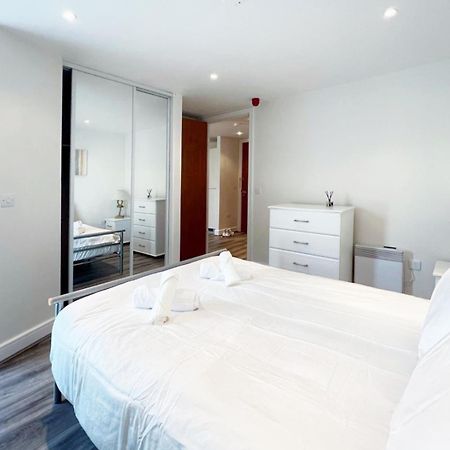 Seaview Boutique One-Bedroom Apt Swansea Exterior photo